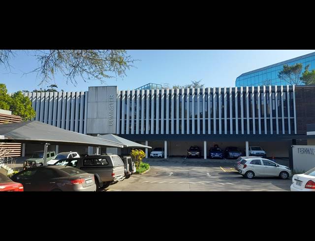 304M² OFFICE TO LET IN WESTVILLE